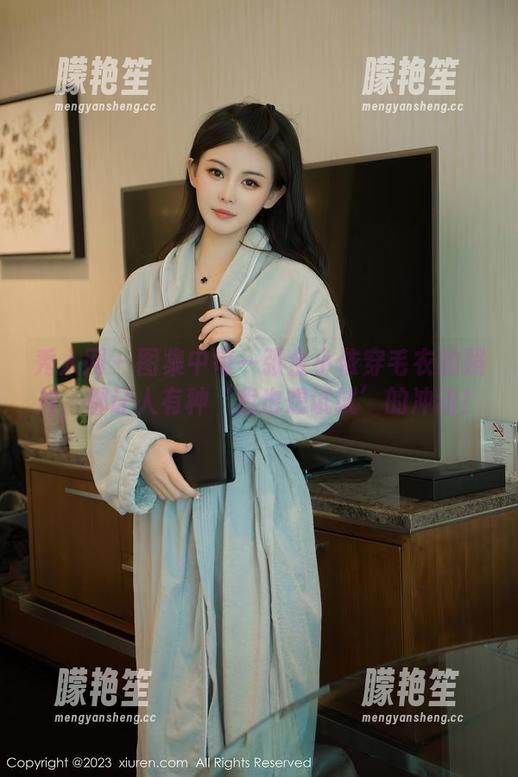秀人网-金小依 秀人网 - 图集中每一张金小依穿毛衣的照片,都让人有种‘我也想试试’的冲动!