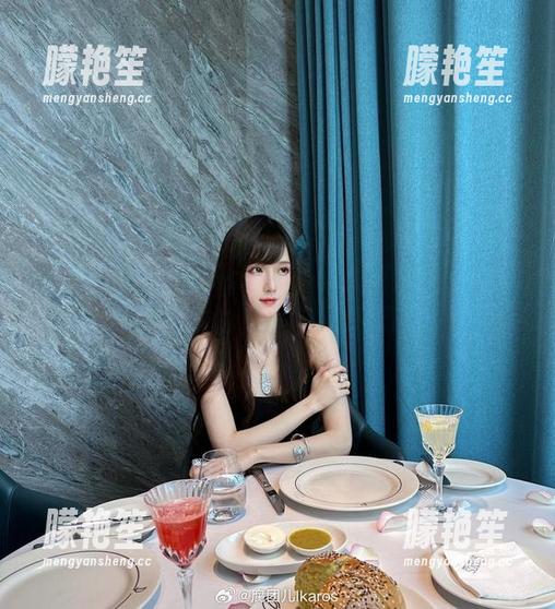 腐团儿Ikaros海边奇遇记：资源集满载而归，谁说只是在晒太阳？