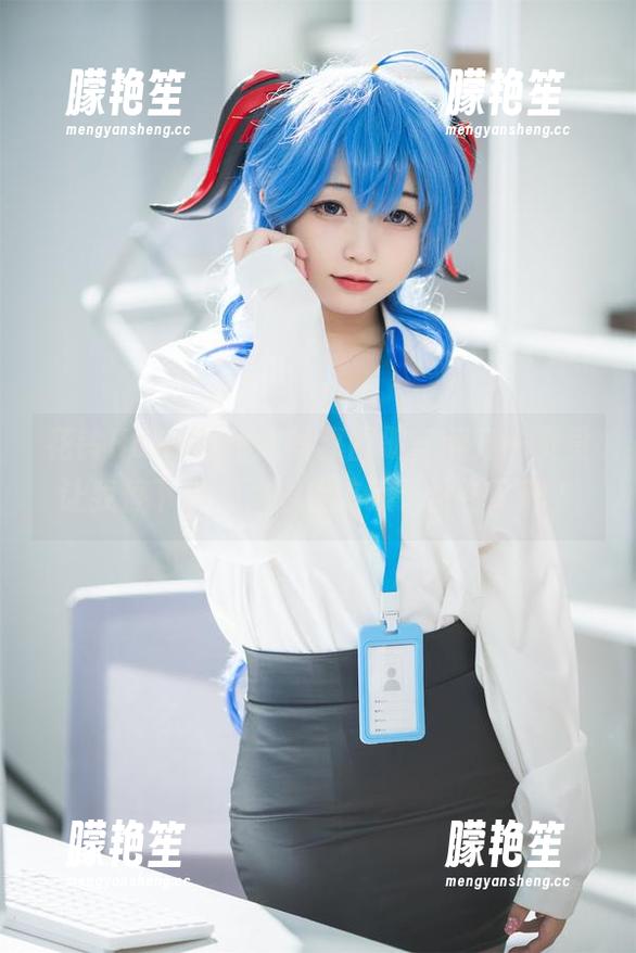花铃Hana的伊吹写真图册，翻开一页竟让我停下来，难道我该换个旧符了吗？