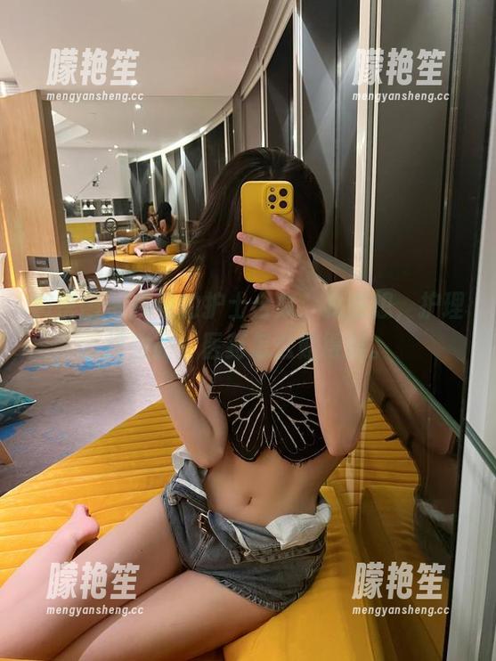 微密圈 - 葛征的护士合集：我在想，护理这张脸，医药怎么赔得起。