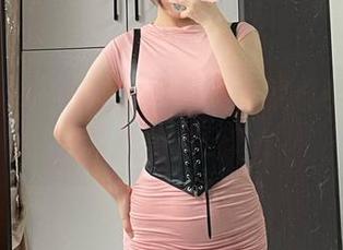 微密圈 – 下载这本写真集，就看学姐怎么玩“葱油饼er”！