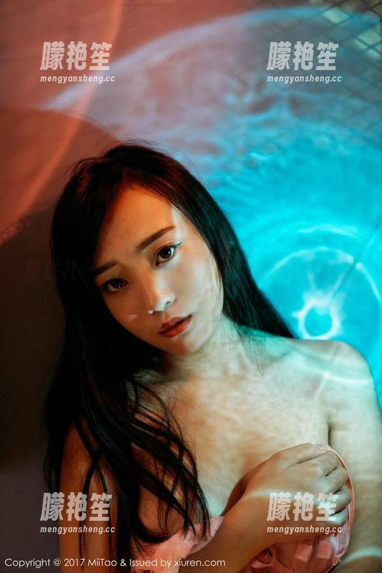 蜜桃社-冰露 蜜桃社 - 冰露的清纯真相:无圣光带来的生动原图