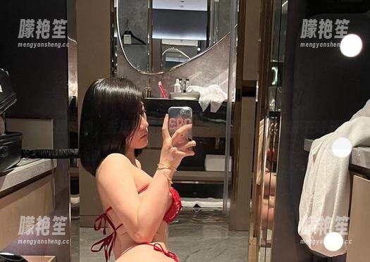 詹詹 微密圈 - 噢,詹詹!那白色珍珠在高清照片里似乎在呼唤
