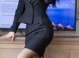 语画界 – 一味白色又如何？看徐莉芝Booty是怎么玩美图下载的！