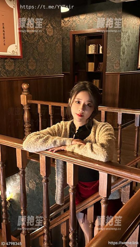 轩子巨二兔 微密圈 - 轩子巨二兔的女仆装,不止是形象;下载这个写真集,你或许能理解个中的深意?
