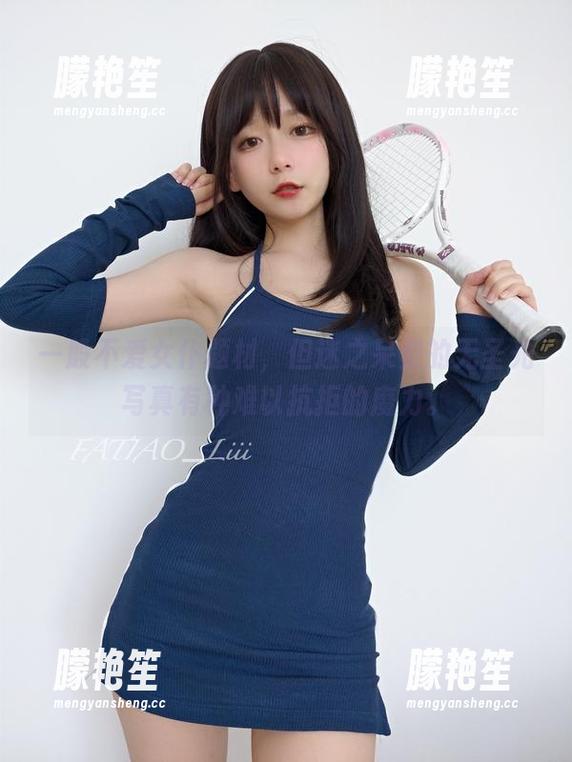 一般不爱女仆题材，但迷之呆梨的无圣光写真有种难以抗拒的魔力。