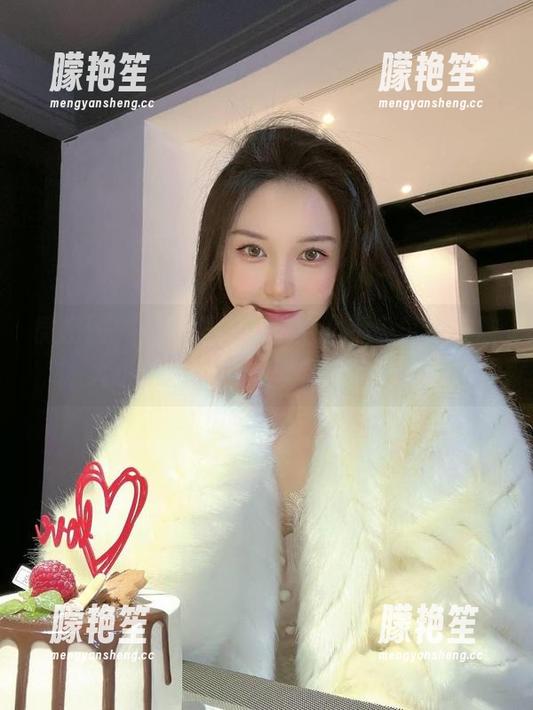 微密圈 - 我的眼睛就是这么不争气，被陈大小姐的奶牛图片吸引了目光。