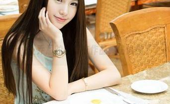 青豆客 – Abby王乔恩的连体衣作品，偷偷拉了个小钩的原图