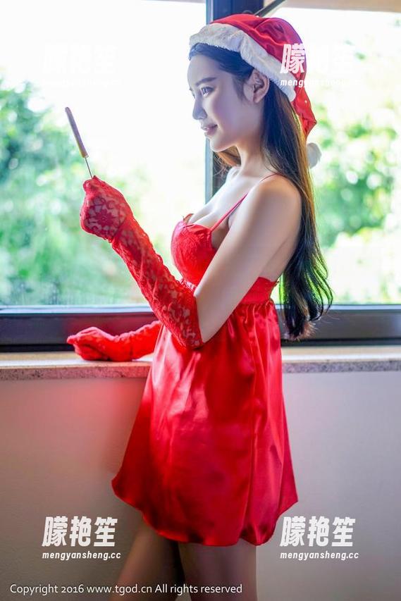 青豆客-Una尤娜 青豆客 - 当Una尤娜变成天使,美图让人想象飞上天的可能性,图包里的细节让我流连忘返。