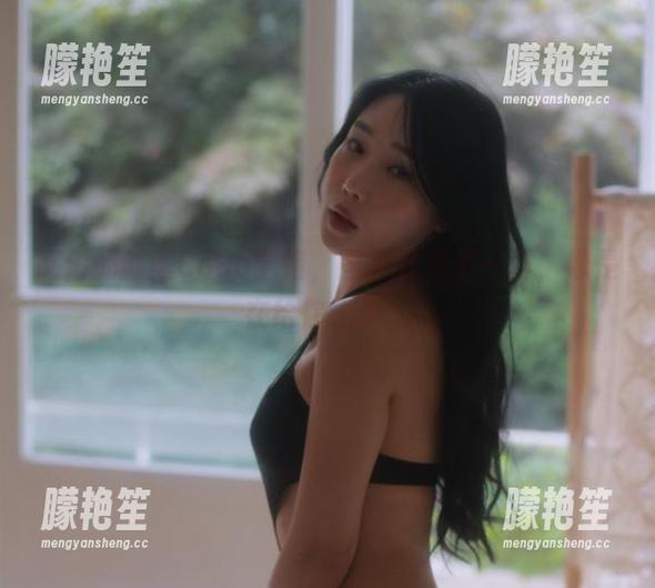 高清的韩国CoCo学姐，图片就是不一样，像是在给你上课。