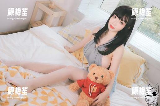 韶陌陌 分享一下韶陌陌的丝袜cos,居然有种微妙的诱惑感?